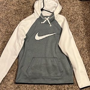 Nike therma fit hoodie
